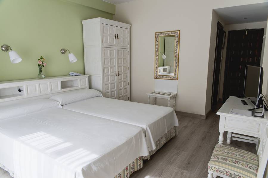 HABITACIÓN ESTÁNDAR DOBLE Hotel TRH Mijas 