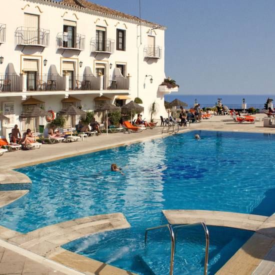 Piscina Hotel TRH Mijas